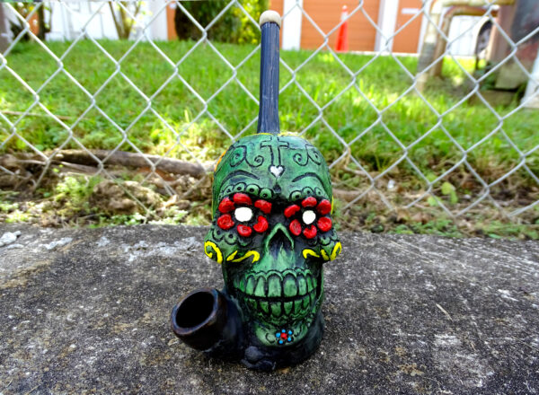 Sugar Skull Green Medium Pipe - Image 2