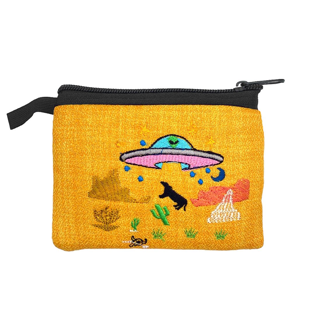 Embroidered Alien Ecuadorian Coin Purse - Image 7